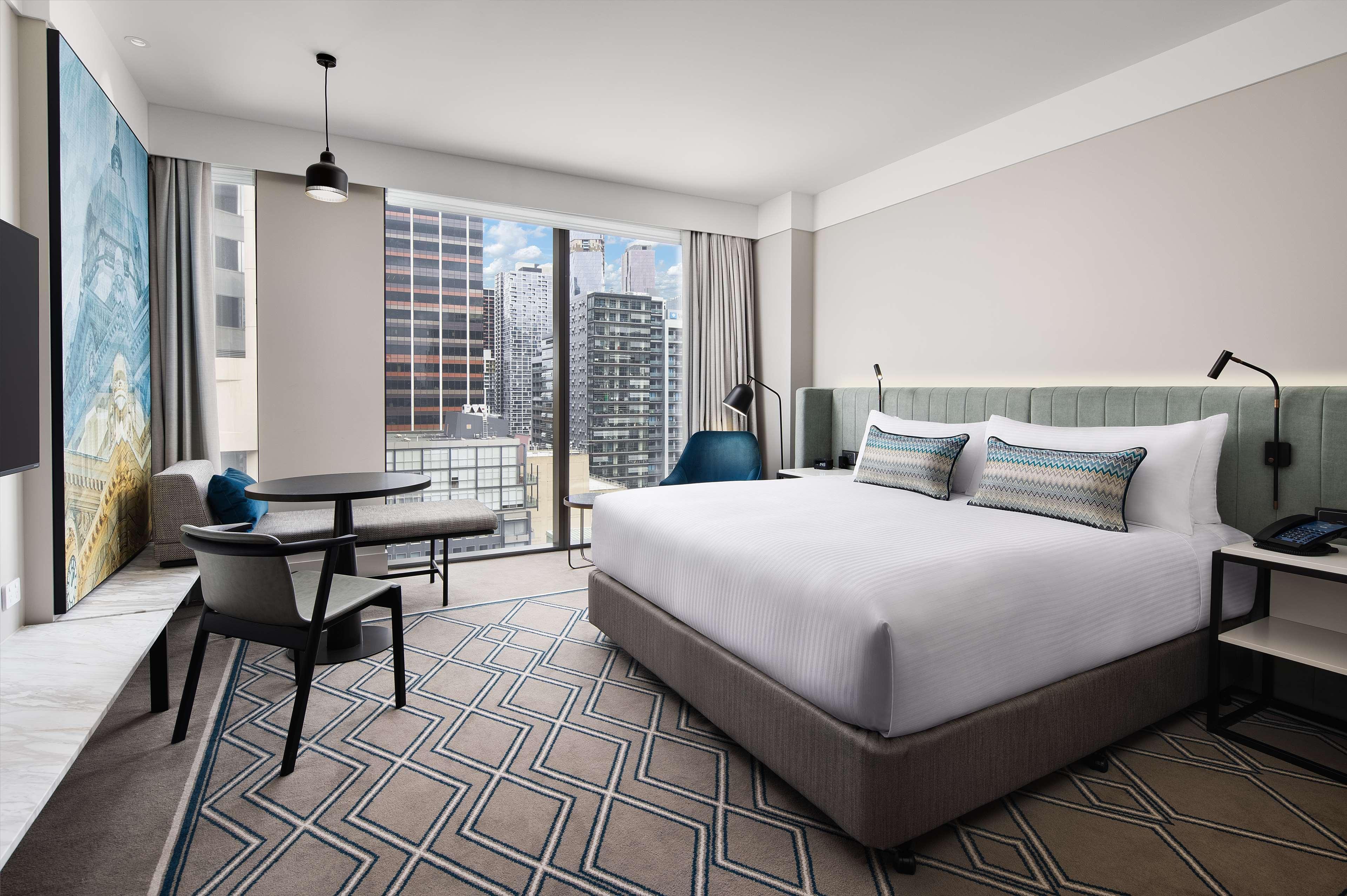 Hilton Melbourne Little Queen Street Экстерьер фото