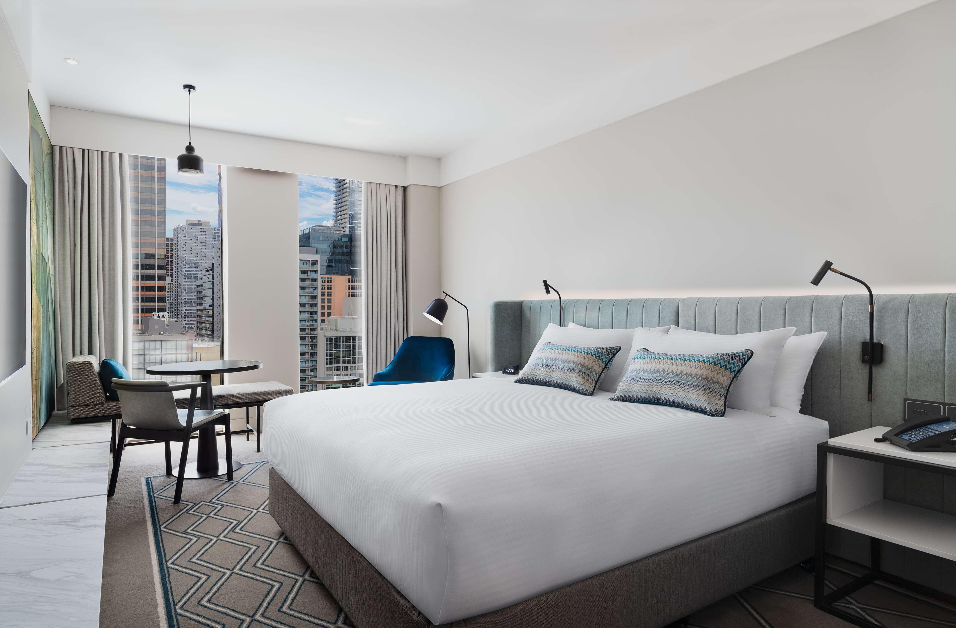 Hilton Melbourne Little Queen Street Экстерьер фото