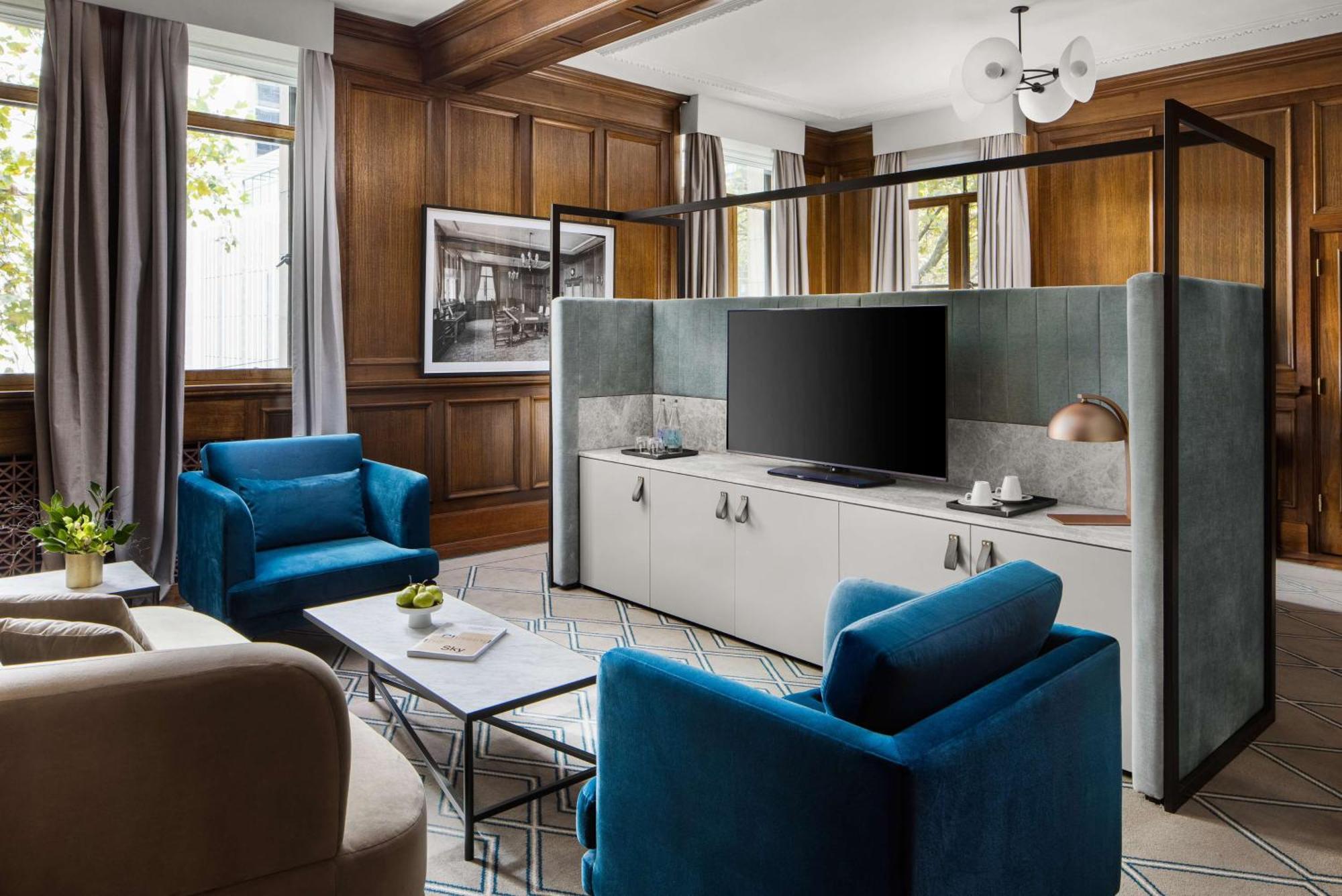 Hilton Melbourne Little Queen Street Экстерьер фото The Library at The Ivy Hotel