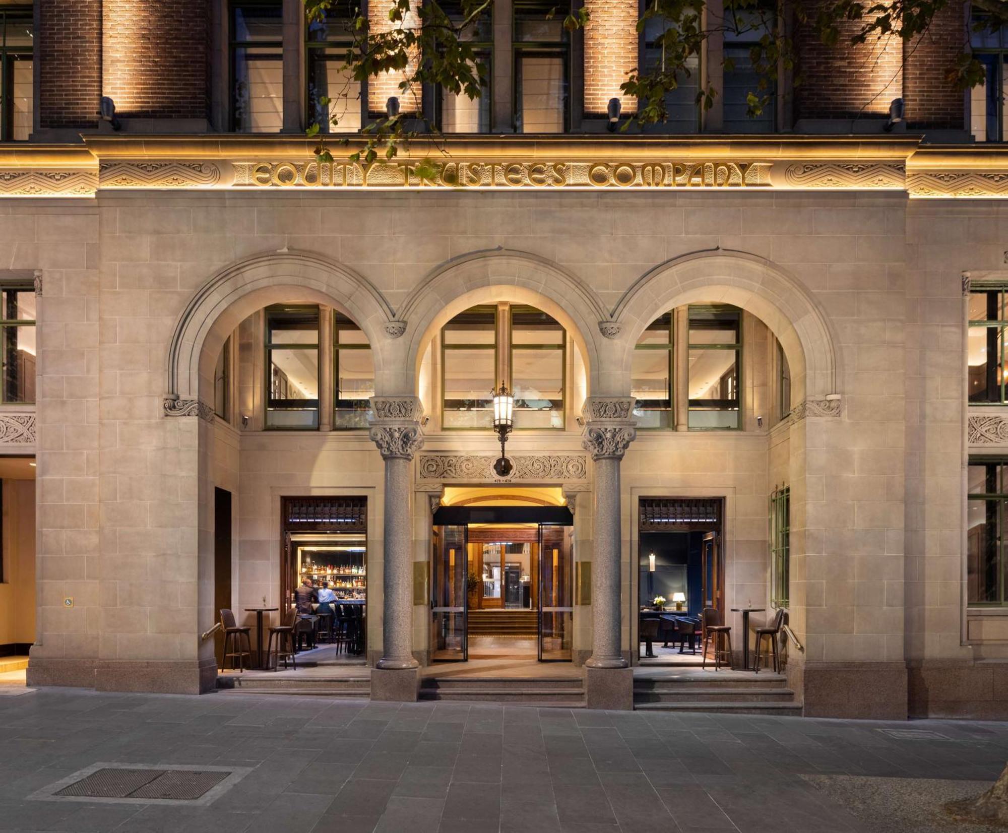 Hilton Melbourne Little Queen Street Экстерьер фото The Connaught, London